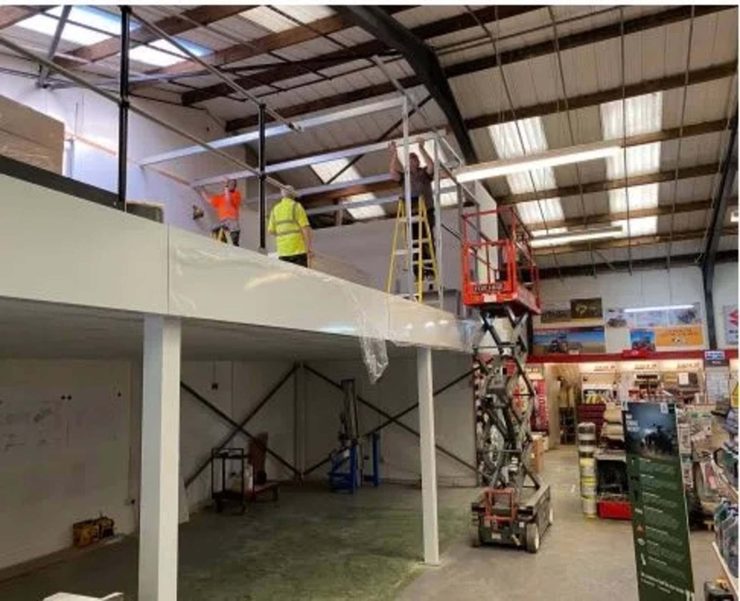 cirencester-mezzanine-and-fitout5 (1)